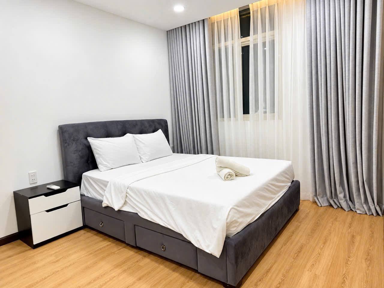 Cho thuê Căn hộ, 90 m², 3PN