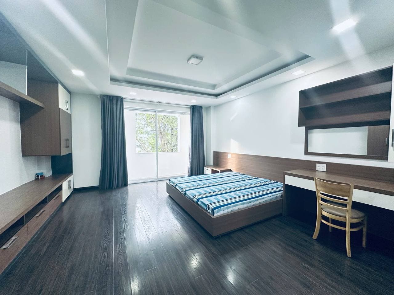 임대 아파트 Phước Long 300㎡ 침실 3개